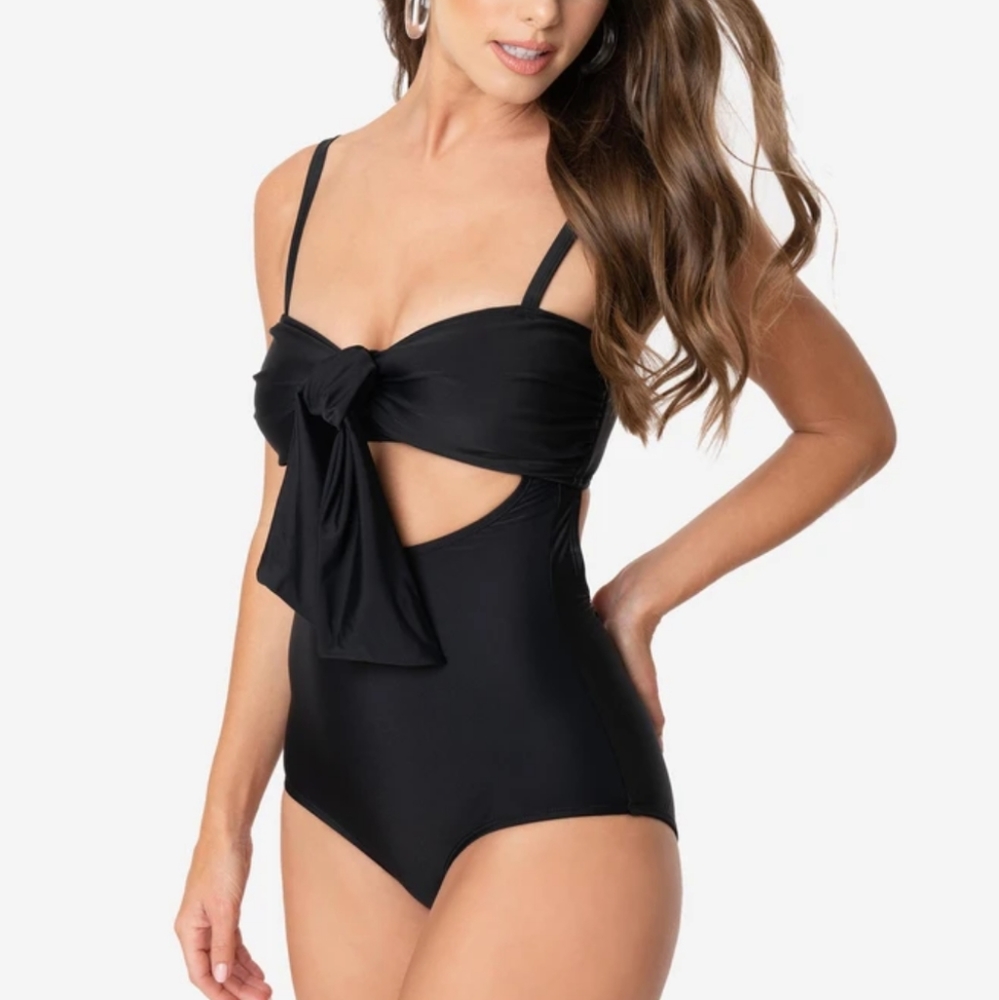 One piece bathing suit